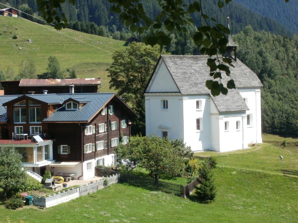 Hotel Pez Ault Disentis Kültér fotó