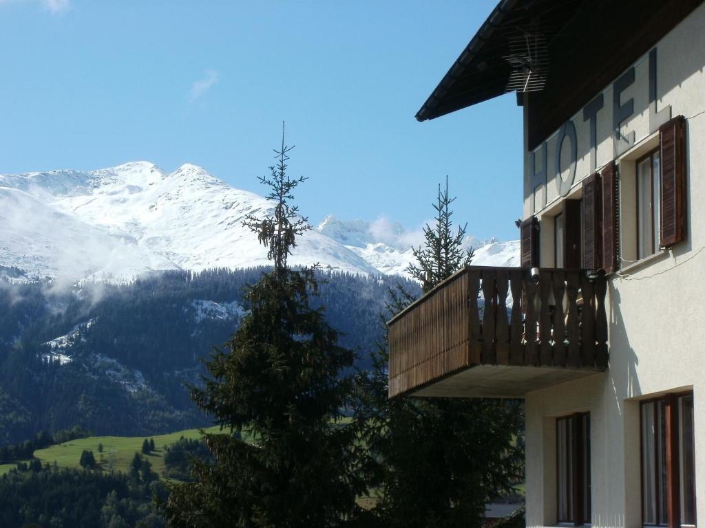 Hotel Pez Ault Disentis Kültér fotó